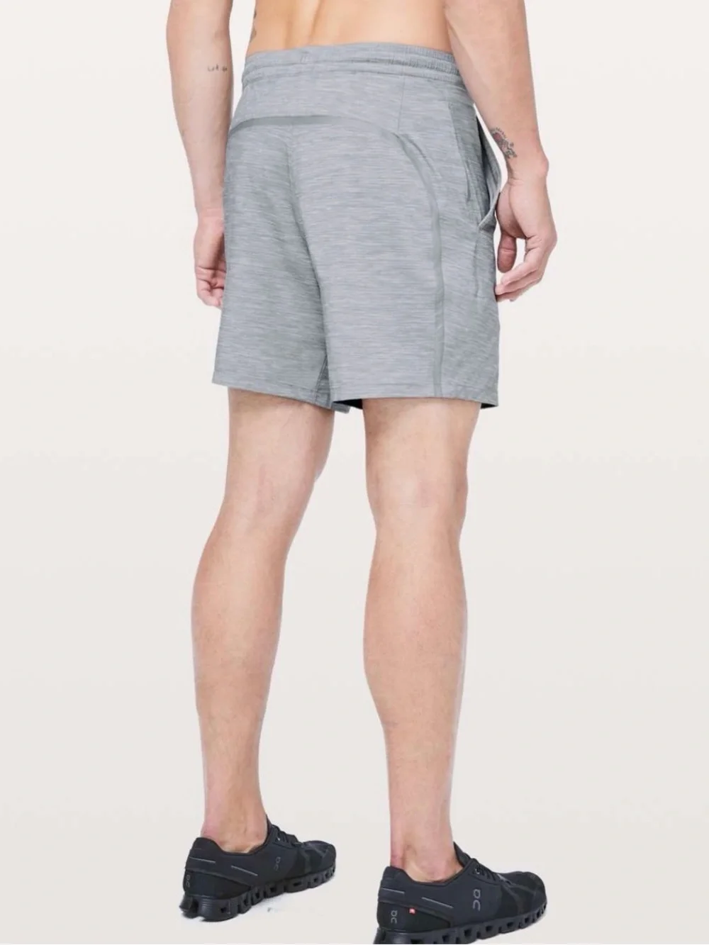 Lululemon Pace Breaker Short Linerless 7” in Heather Allover Sea Salt Light Cast